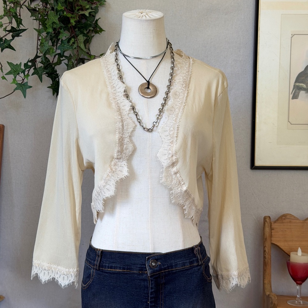 Cream Lace Trim Shrug Bolero Girly Grunge Coquette XL Feminine Layering Mori